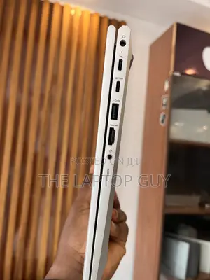 Laptop HP EliteBook 860 G10 8GB Intel Core i5 SSD 512GB