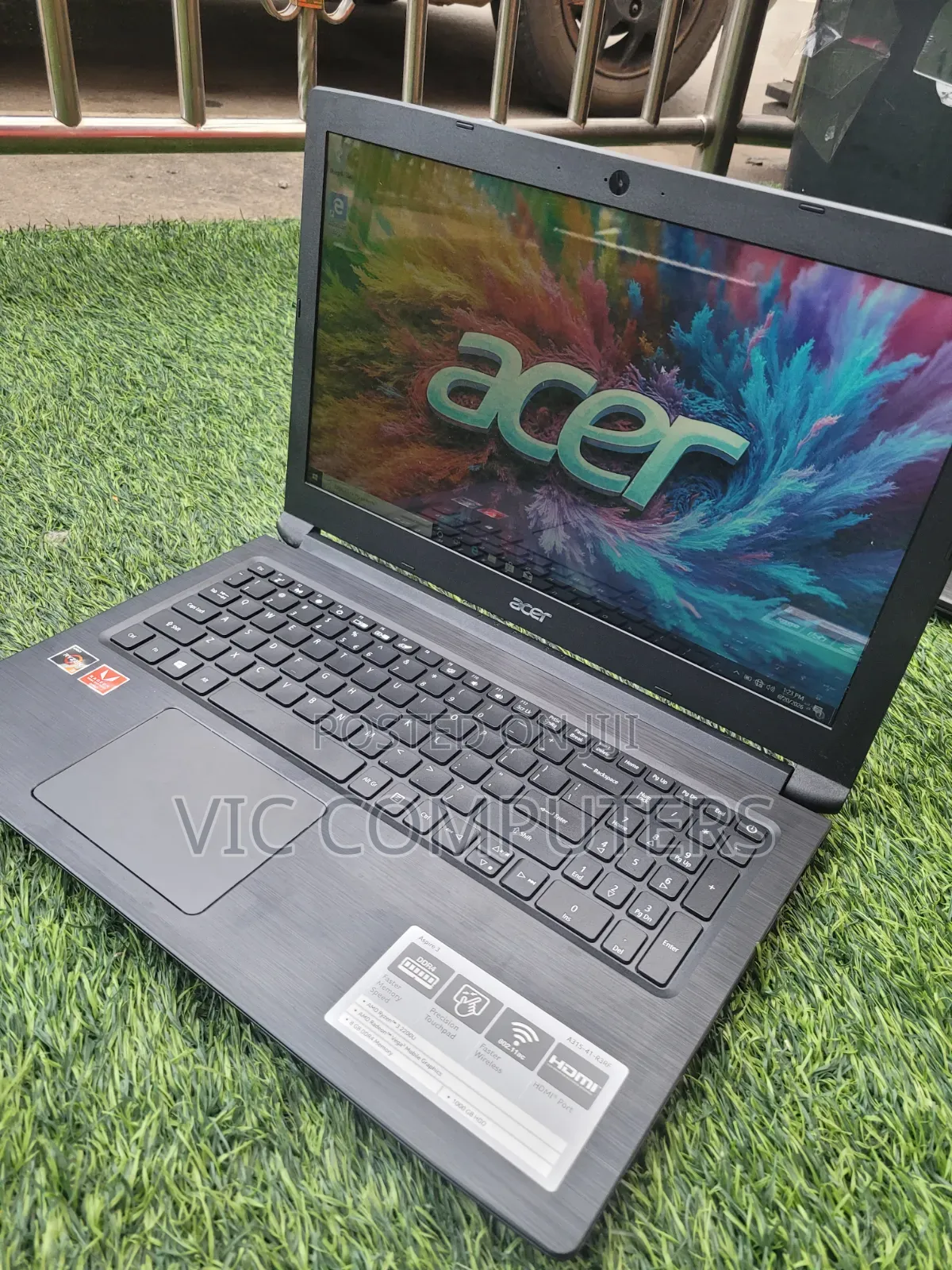 Laptop Acer Aspire 3750ZG 8GB AMD Ryzen 3 HDD 1T