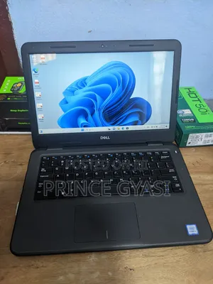 Laptop Dell Latitude 3310 8GB Intel Core i3 SSHD (Hybrid) 256GB