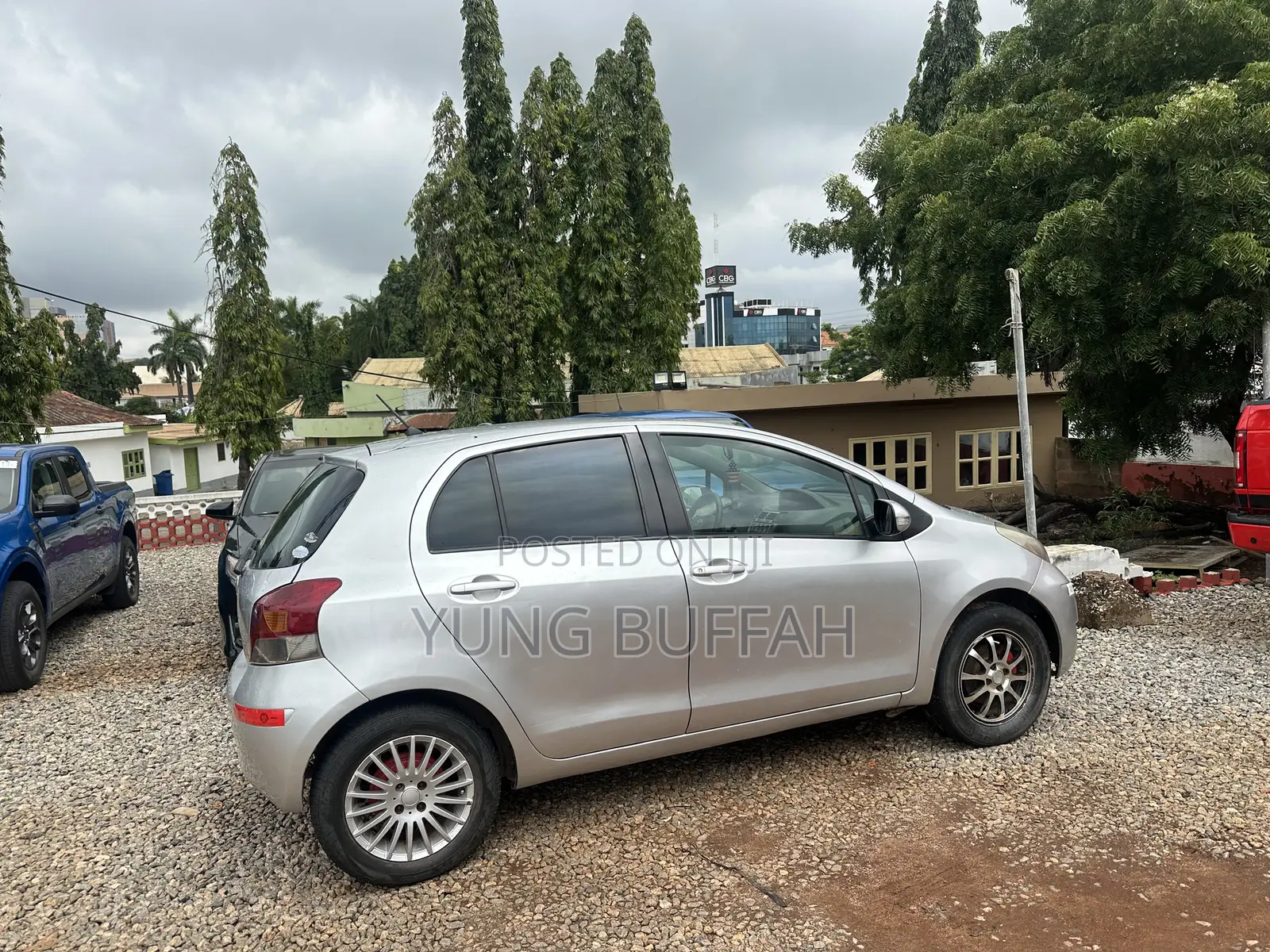 Toyota Vitz 1.5 FWD 5dr 2010 Silver