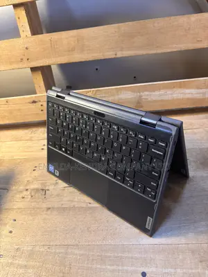 Laptop Lenovo 300e 4GB Intel SSD 128GB