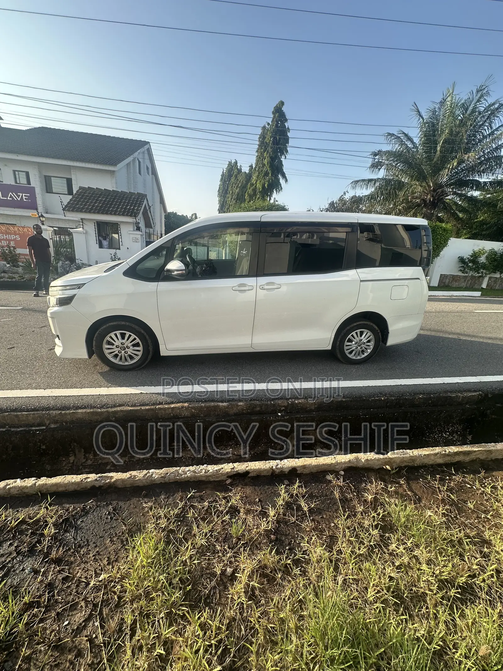 Toyota Voxy 2016 White