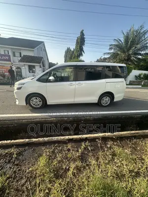 Toyota Voxy 2016 White