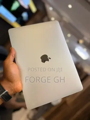 Laptop Apple MacBook Pro 2020 8GB Intel Core i5 SSD 256GB