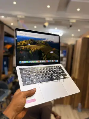 Laptop Apple MacBook Pro 2020 8GB Intel Core i5 SSD 256GB