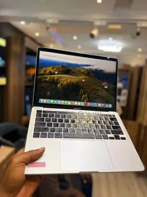 Laptop Apple MacBook Pro 2020 8GB Intel Core i5 SSD 256GB