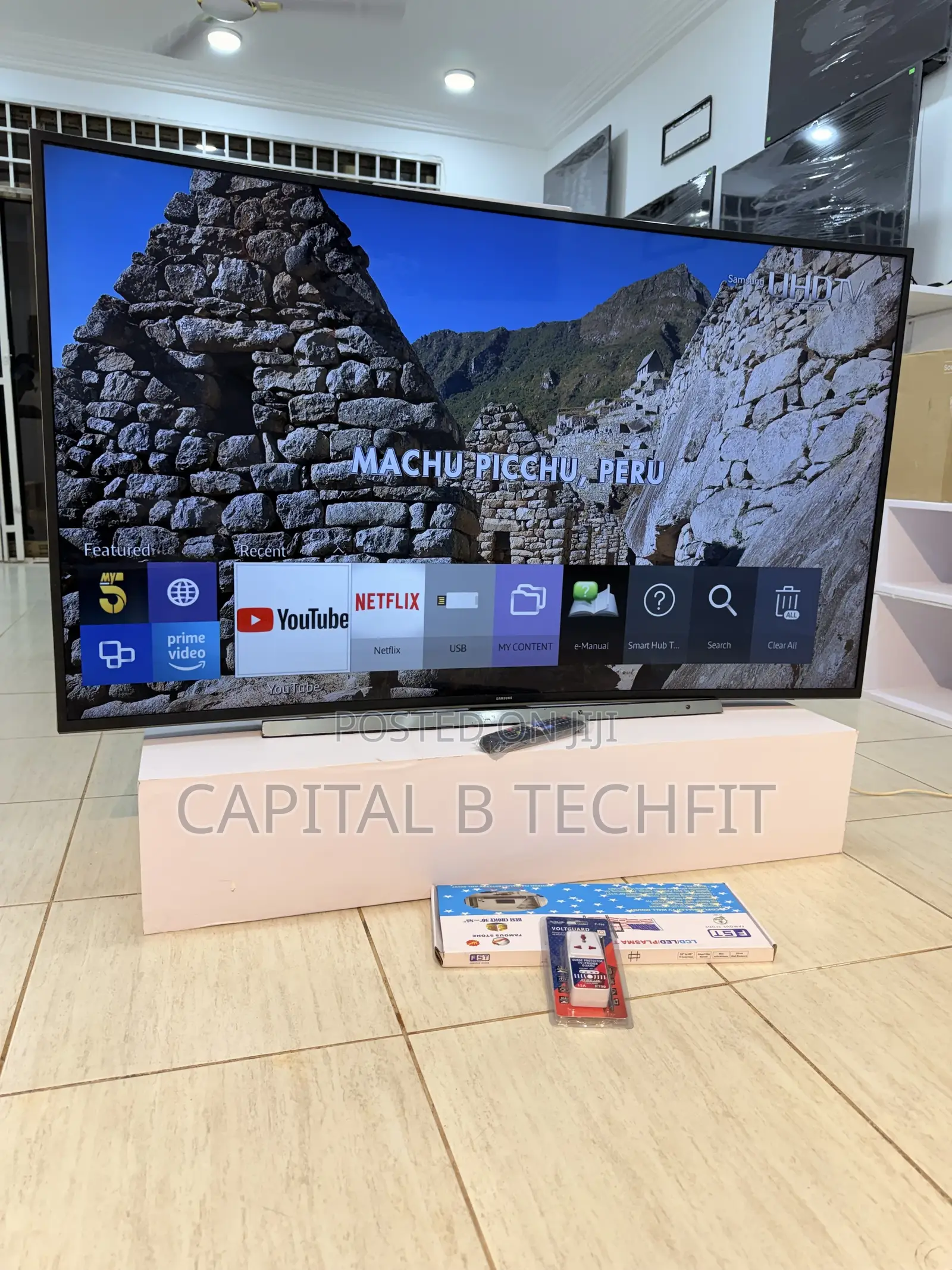 65inches Samsung Uhd HDR Smart Curved TV