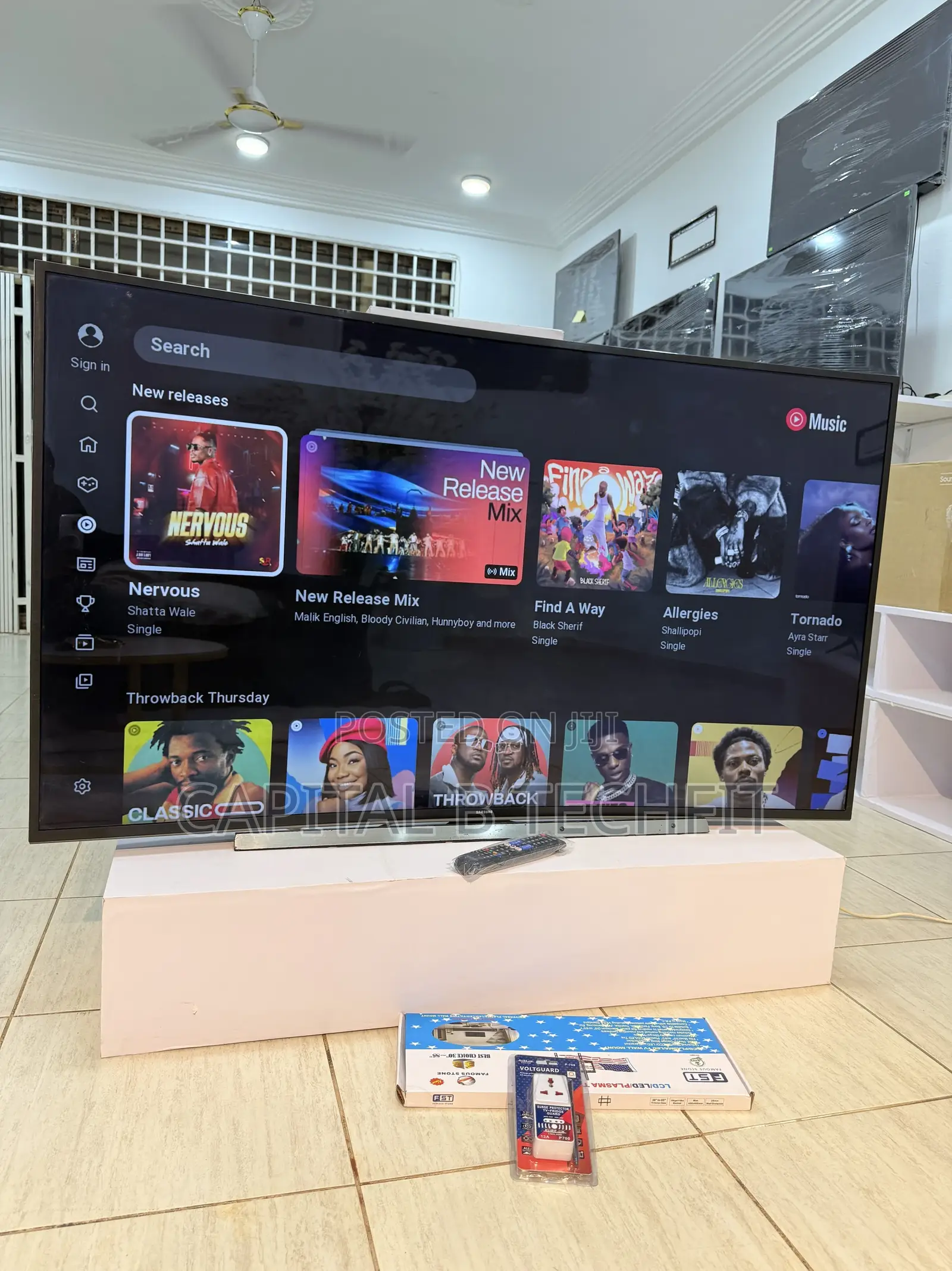 65inches Samsung Uhd HDR Smart Curved TV