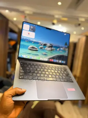 Laptop Apple MacBook Pro 2023 M3 18GB Apple M3 SSD 512GB