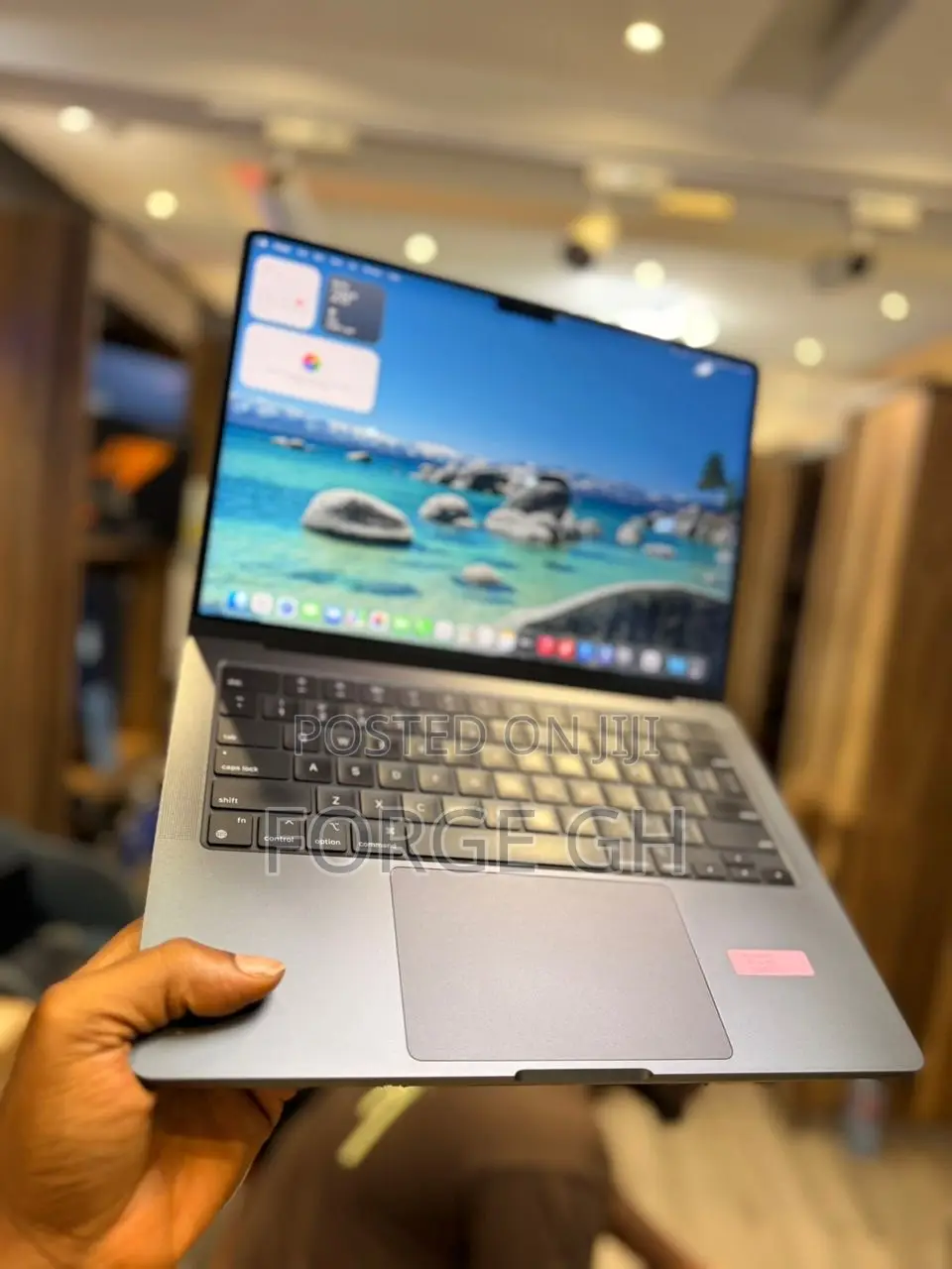 Laptop Apple MacBook Pro 2023 M3 18GB Apple M3 SSD 512GB