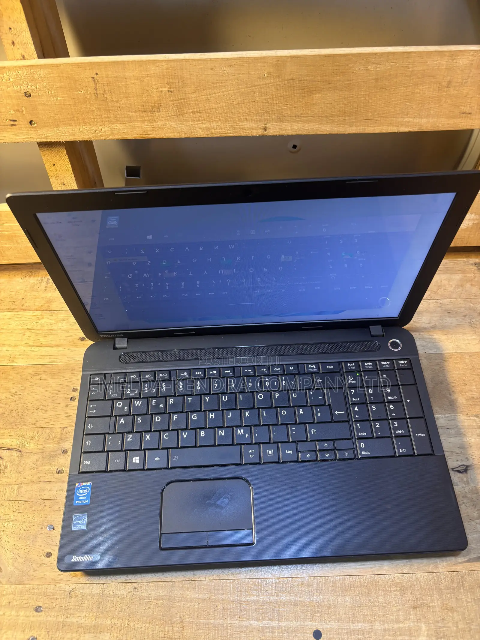 Laptop Toshiba Satellite C50A 8GB Intel HDD 320GB