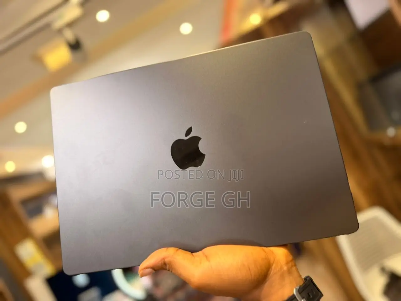 Laptop Apple MacBook Pro 2025 M5 16GB Apple M5 SSD 512GB