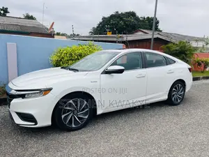 Honda Insight Touring 2019 White