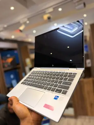 Laptop HP EliteBook 830 G8 8GB Intel Core i5 SSD 256GB