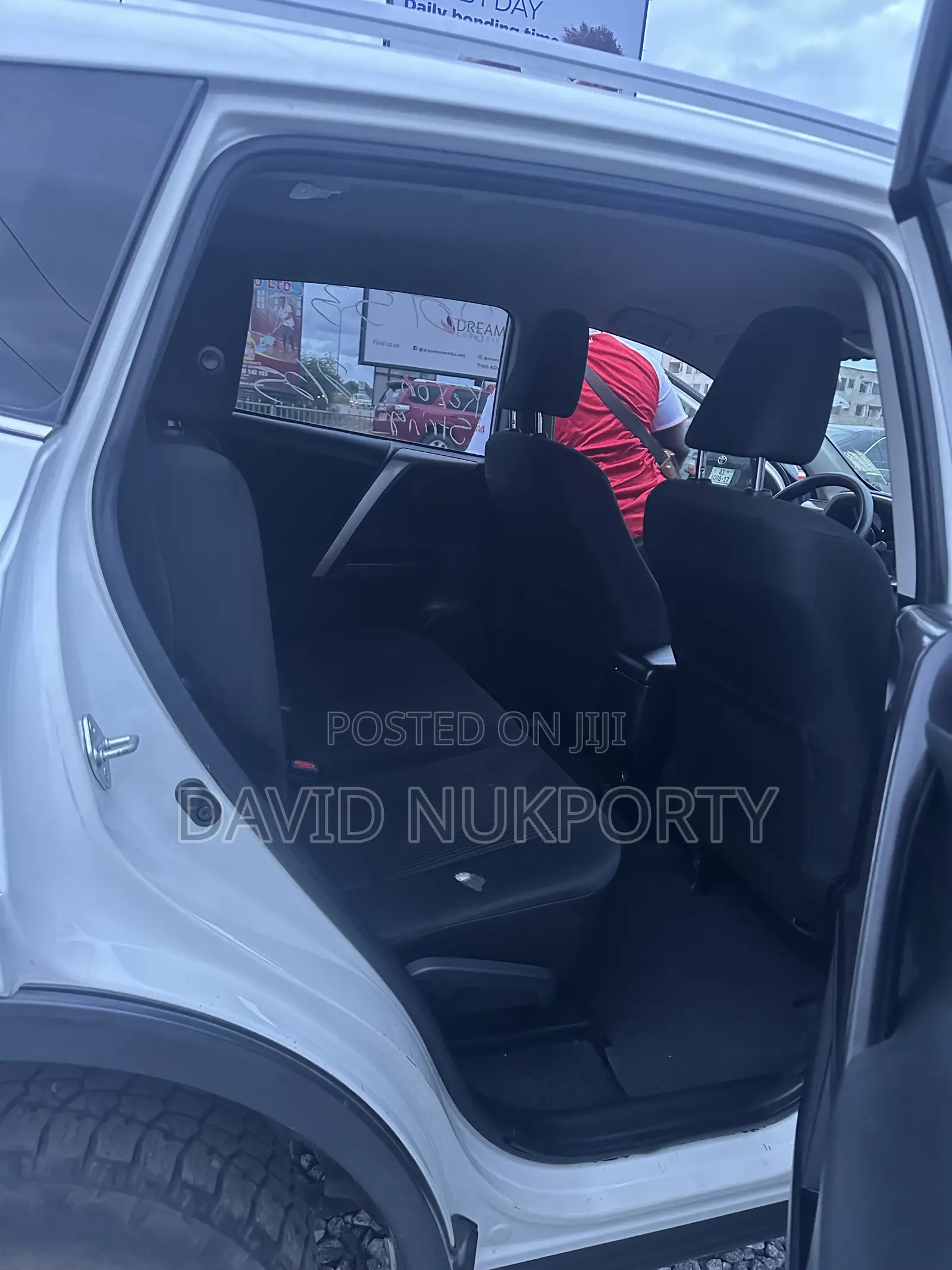 Toyota RAV4 2018 White
