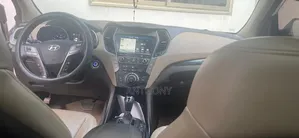 Hyundai Santa Fe 2017 White