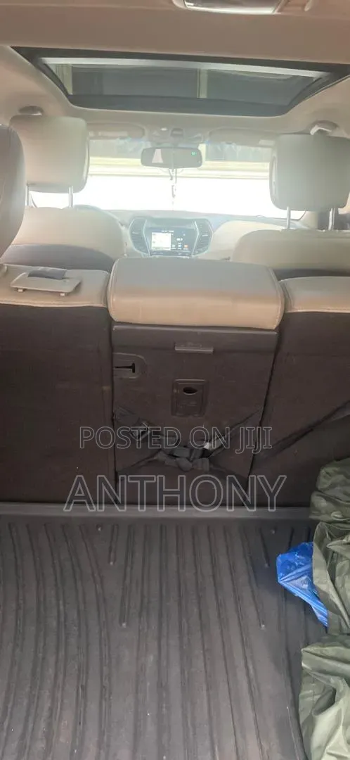 Hyundai Santa Fe 2017 White