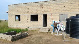 Two Bedroom Apartment With One Guest Room With Borehole and Osmosis M