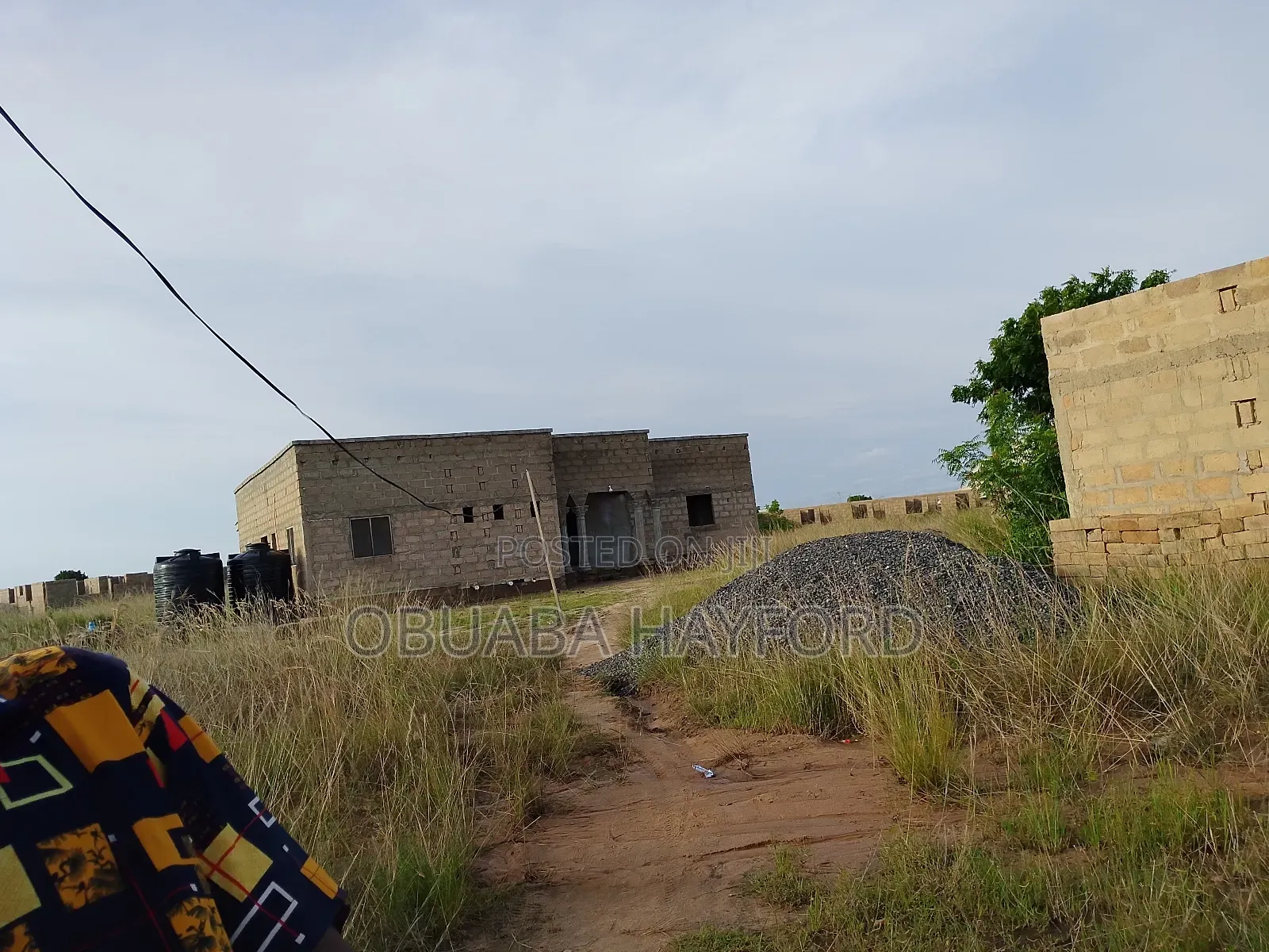 Two Bedroom Apartment With One Guest Room With Borehole and Osmosis M