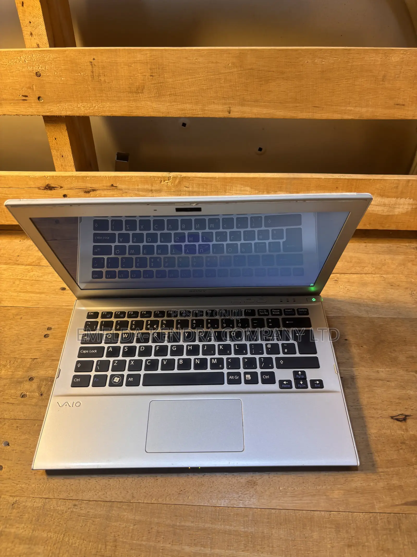 Laptop Sony VAIO SVT13113EN 4GB Intel Core i3 HDD 320GB