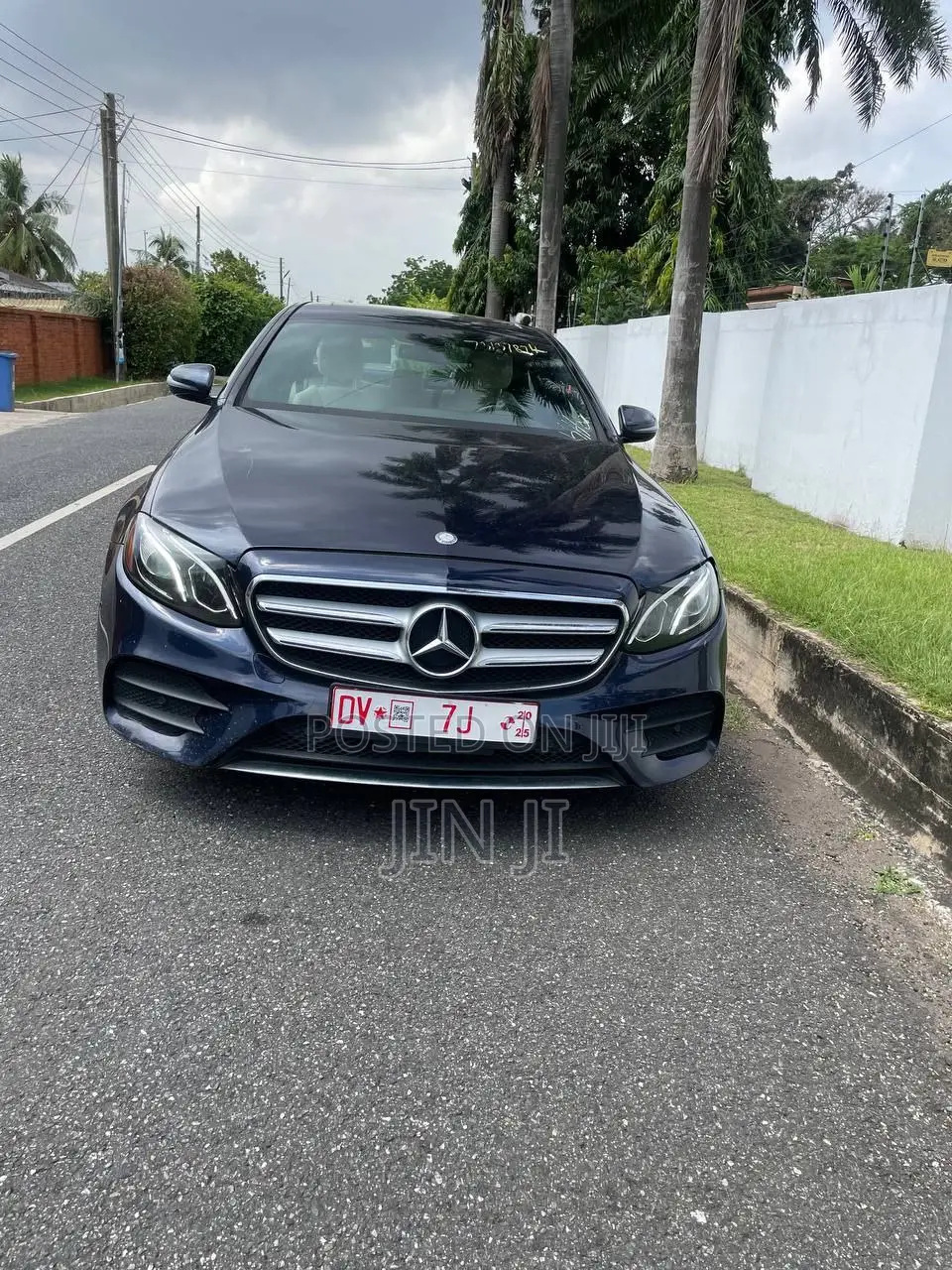 Mercedes-Benz E300 Base RWD Sedan (2.0L 4cyl 9A) 2017 Blue