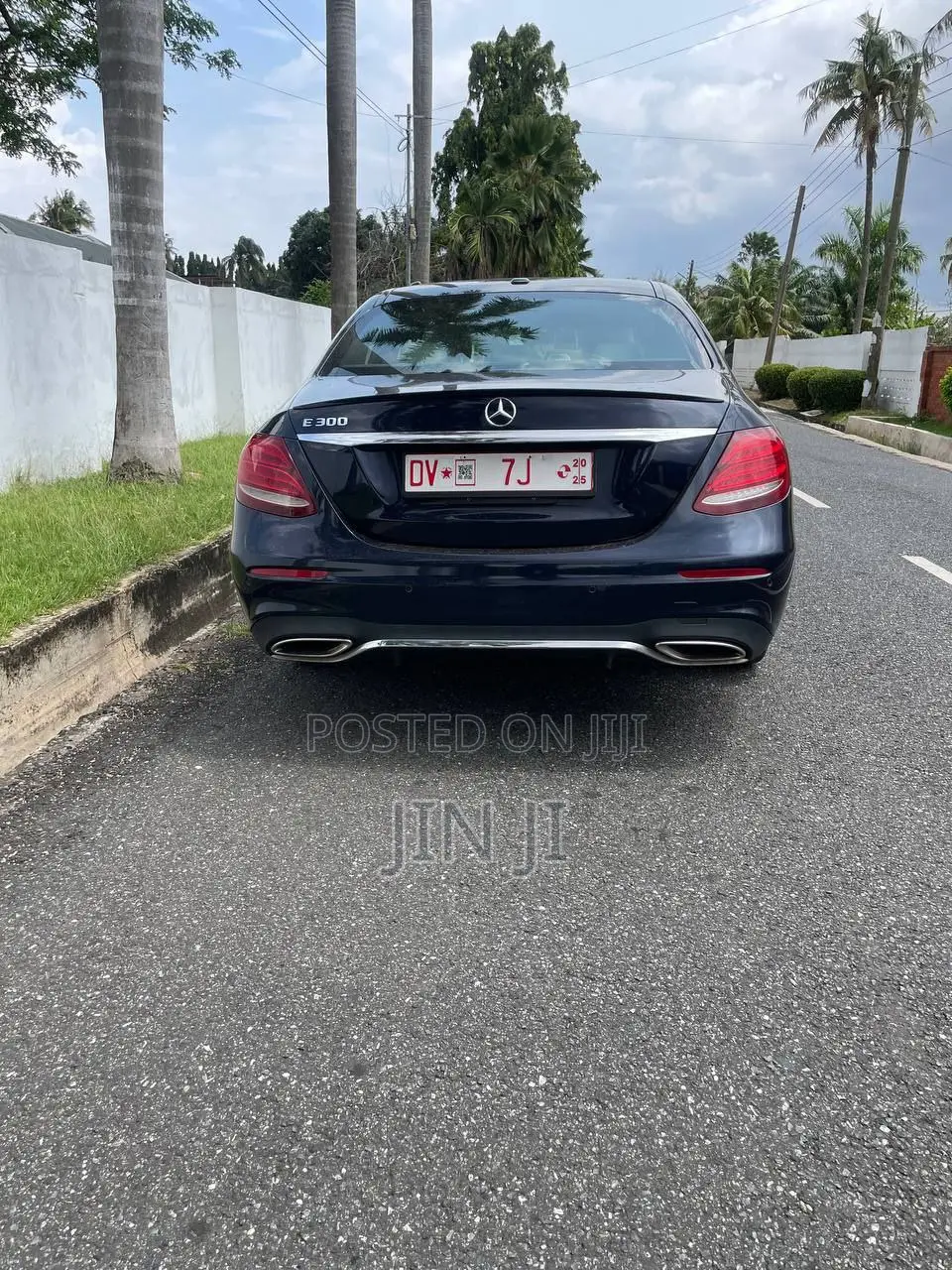 Mercedes-Benz E300 Base RWD Sedan (2.0L 4cyl 9A) 2017 Blue