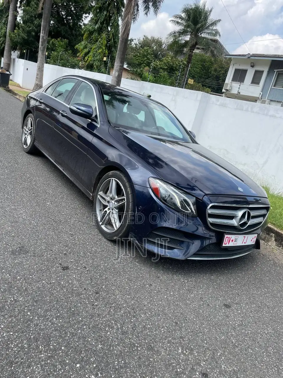 Mercedes-Benz E300 Base RWD Sedan (2.0L 4cyl 9A) 2017 Blue