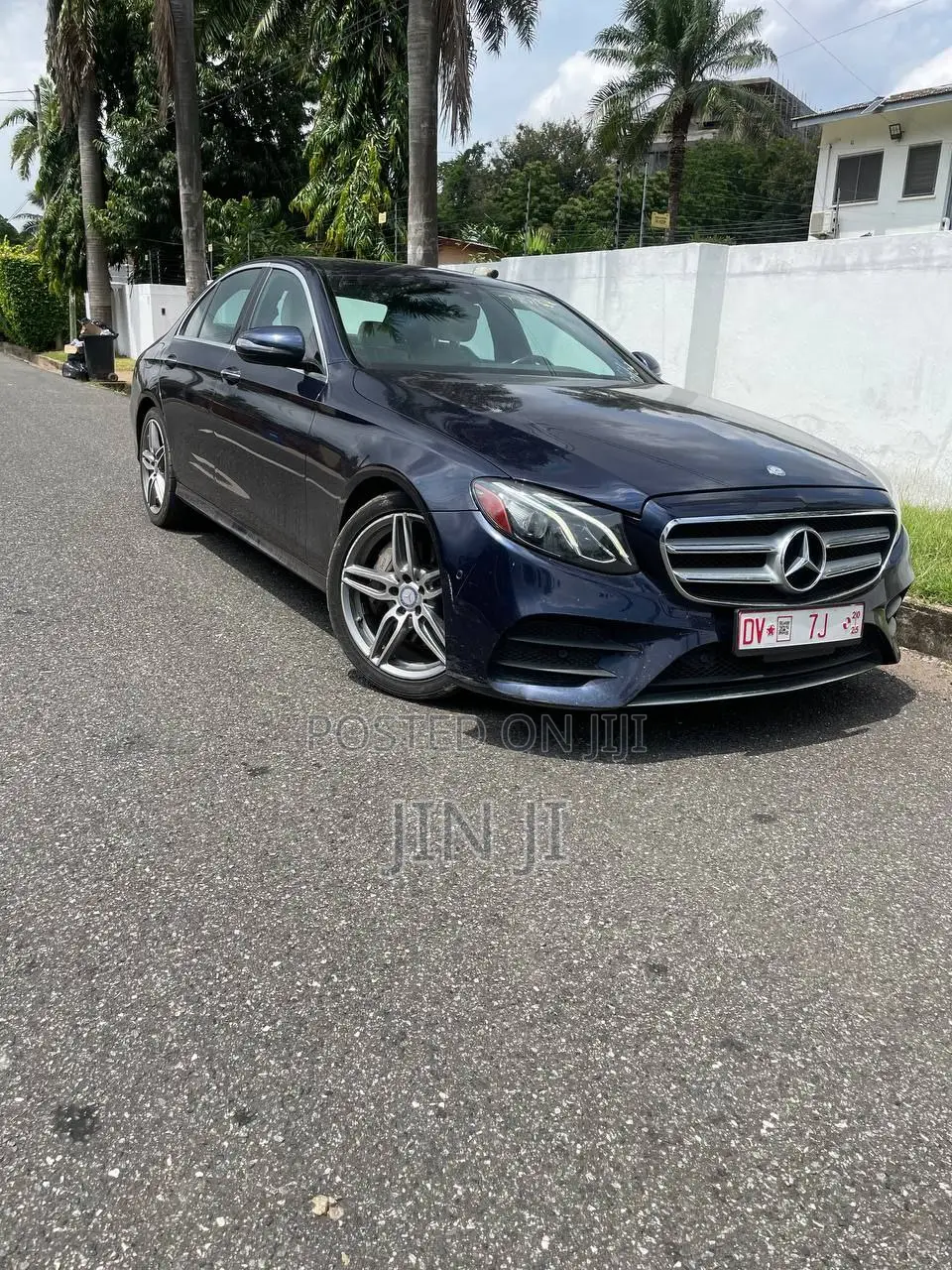 Mercedes-Benz E300 Base RWD Sedan (2.0L 4cyl 9A) 2017 Blue