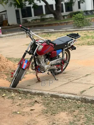 Royal RY125 2025 Red