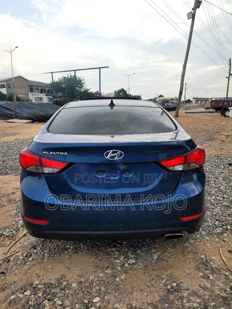 Hyundai Elantra SE Sedan FWD (1.8L 4cyl 6A) 2016 Blue