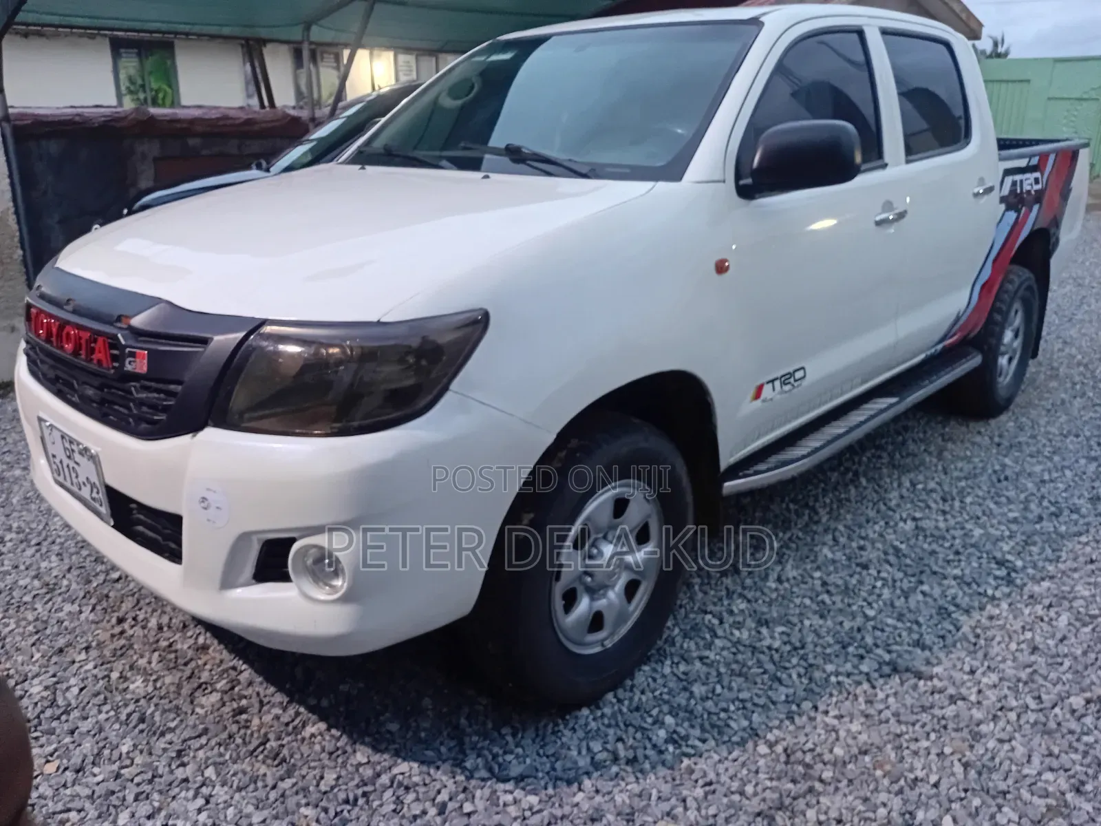 Toyota Hilux 2012 White