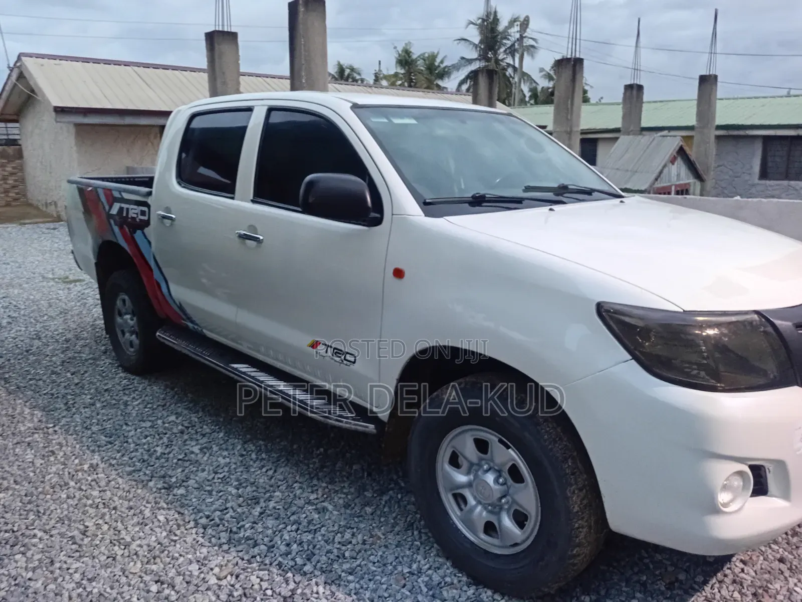 Toyota Hilux 2012 White