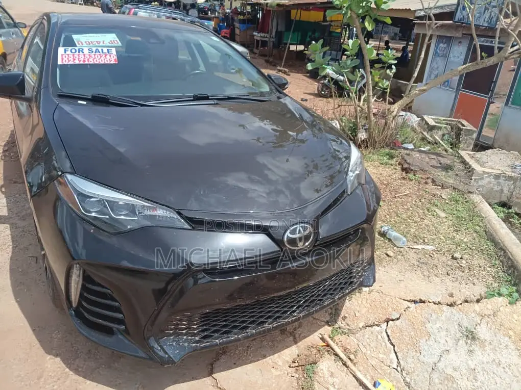 Toyota Corolla XSE (1.8L 4cyl 2A) 2019 Black