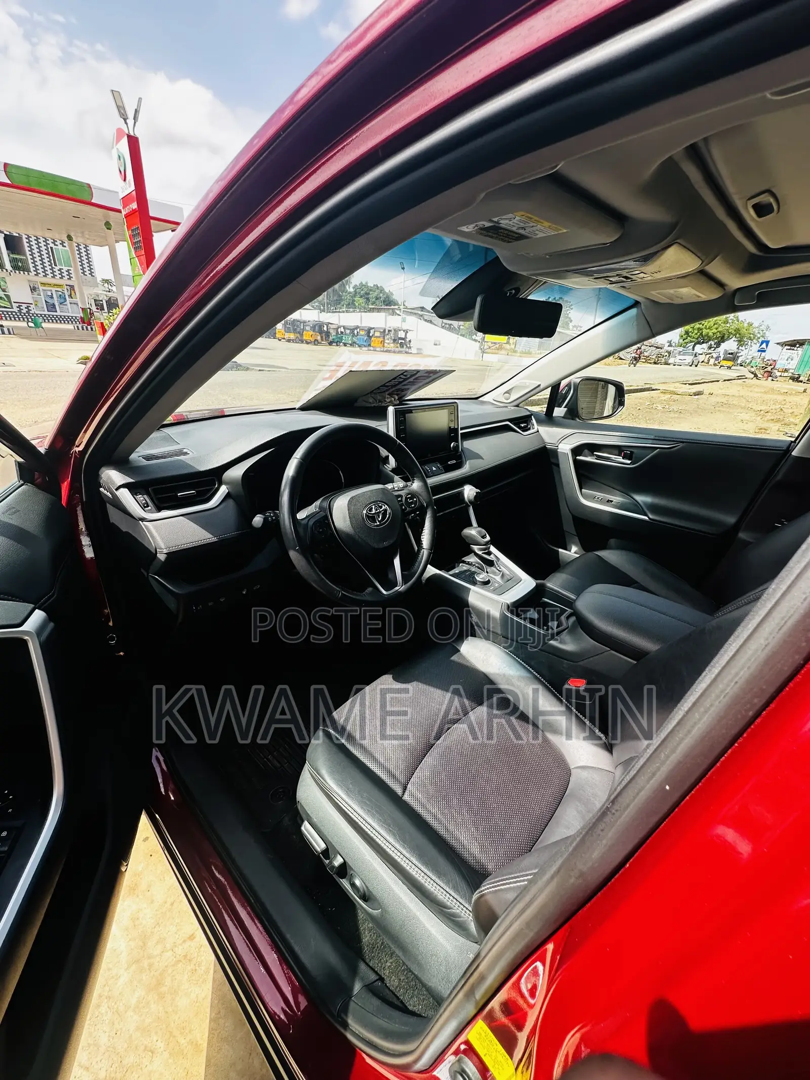 Toyota RAV4 XLE Premium AWD 2019 Burgundy