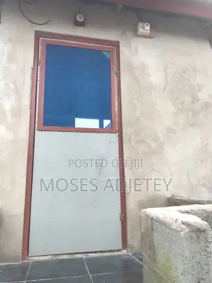 Furnished 1bdrm House in Bush Road, Teshie for rent