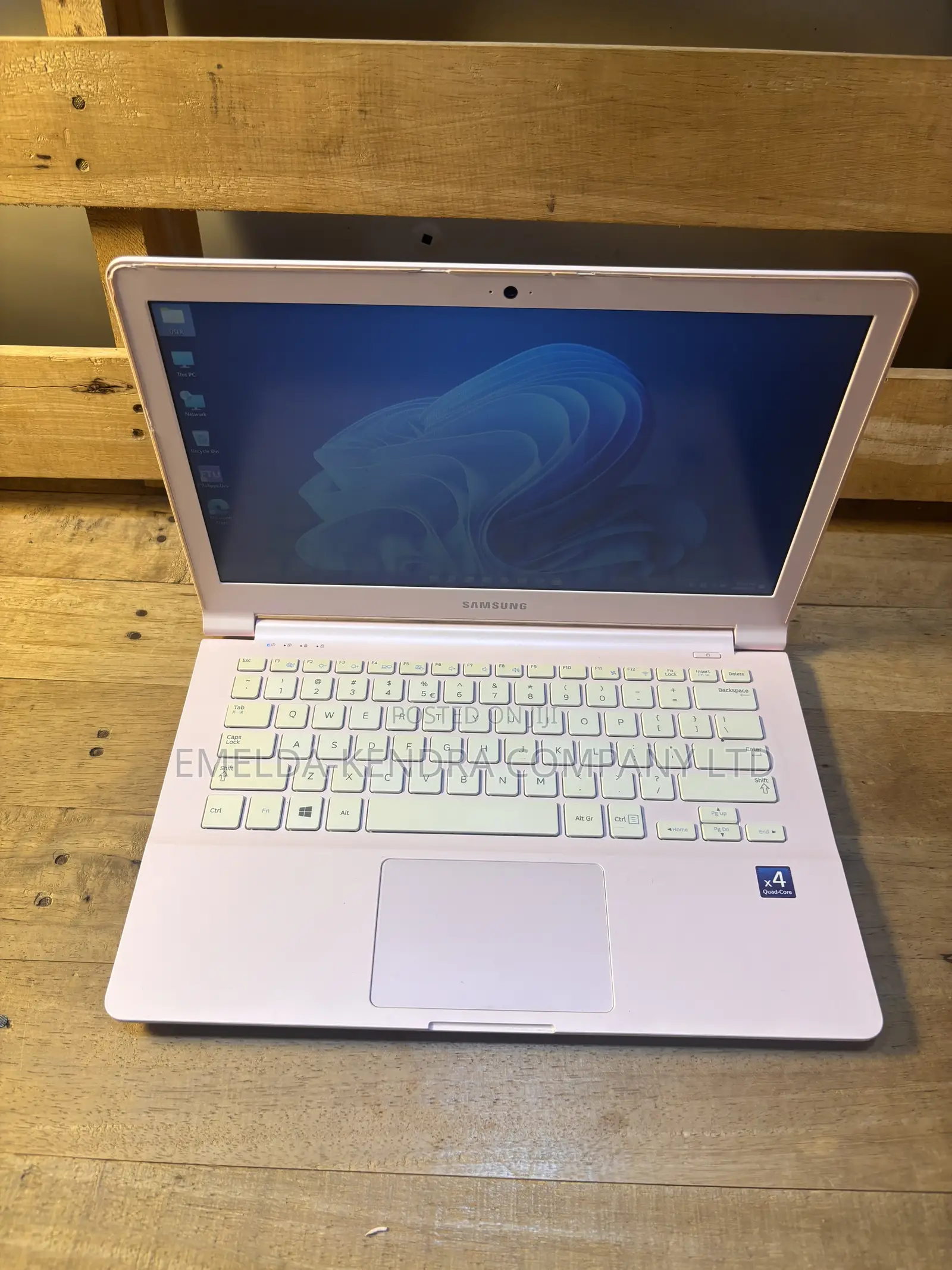 Laptop Samsung NP900X3A 4GB Intel SSD 128GB