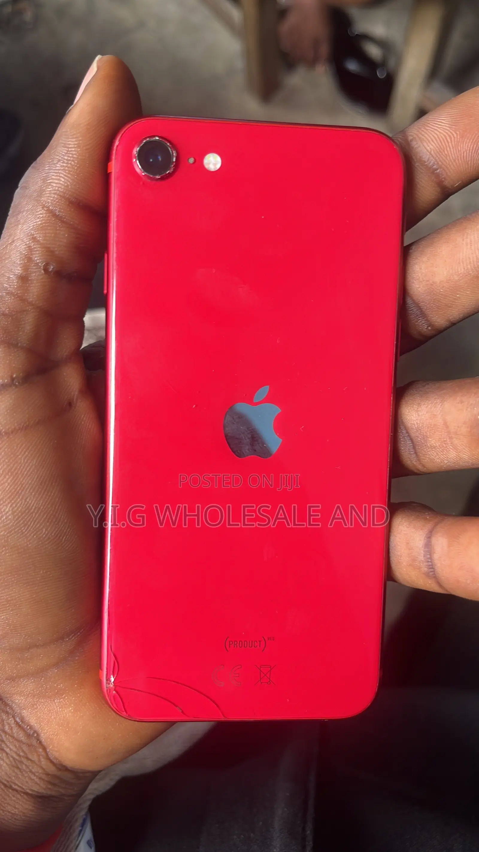 Apple iPhone SE (2020) 128 GB Red
