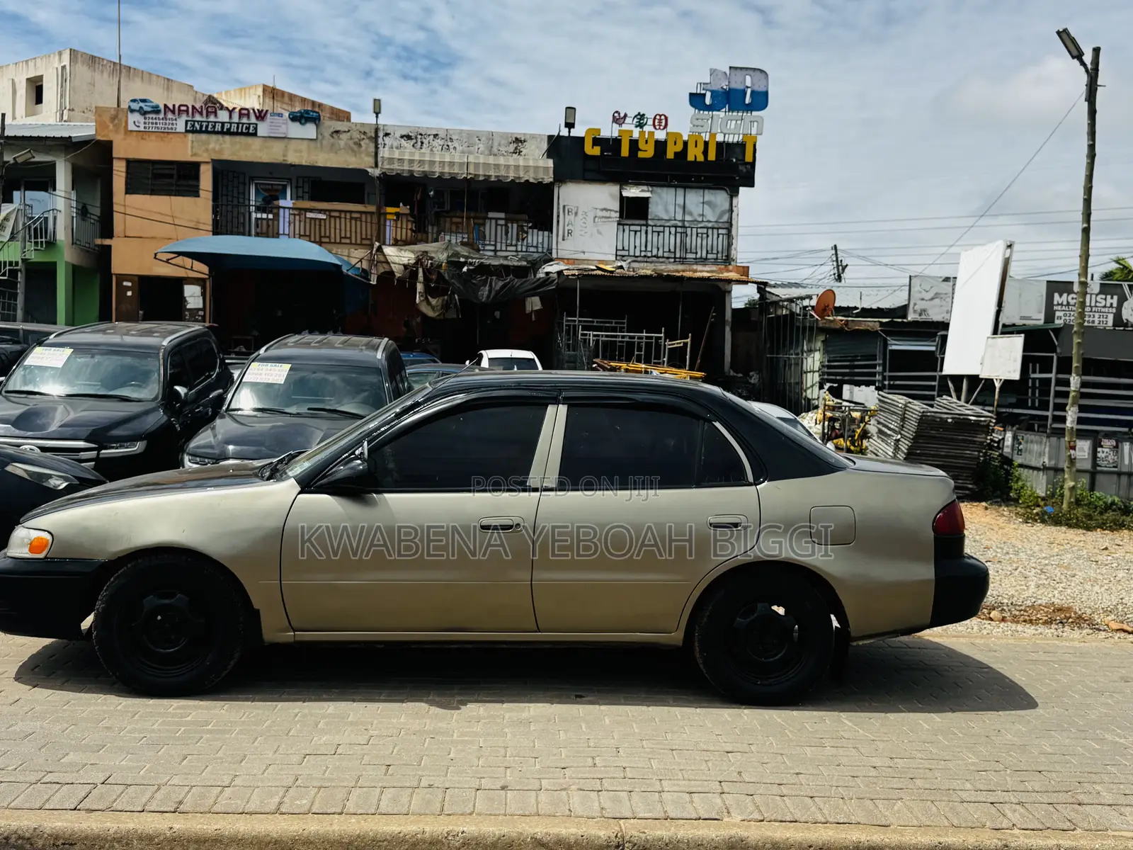 Toyota Corolla 2001 Gold