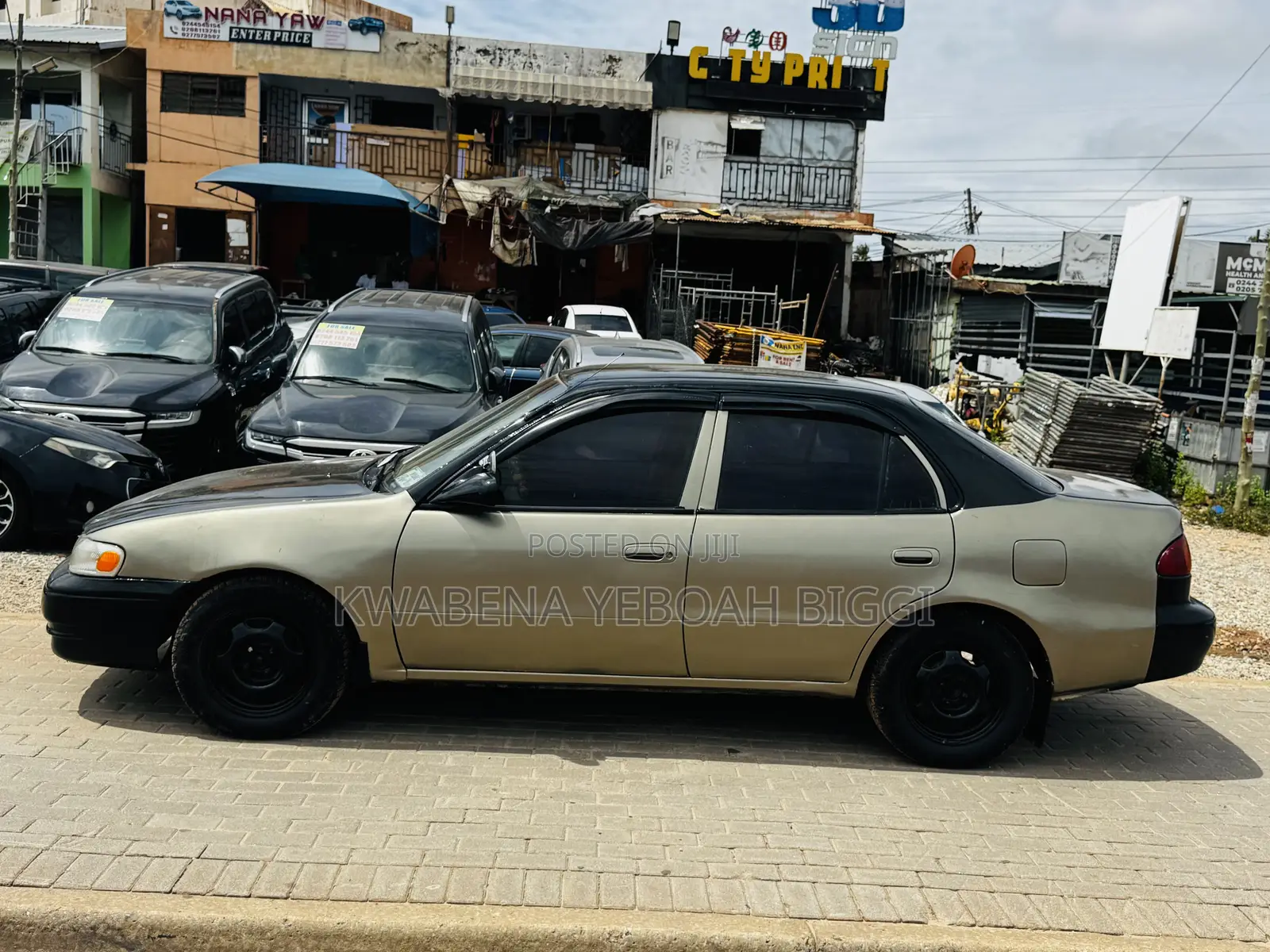 Toyota Corolla 2001 Gold