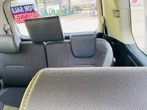 Toyota Voxy 2013 White