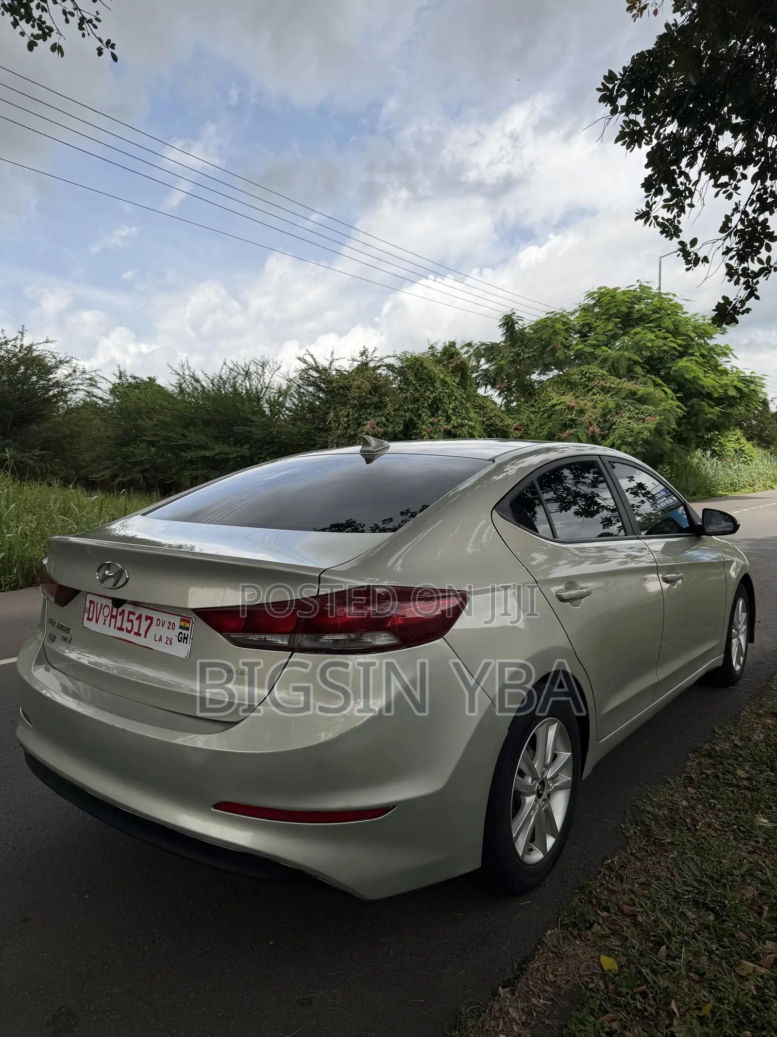 Hyundai Elantra SE Sedan FWD (2.0L 4cyl 6M) 2017 Green