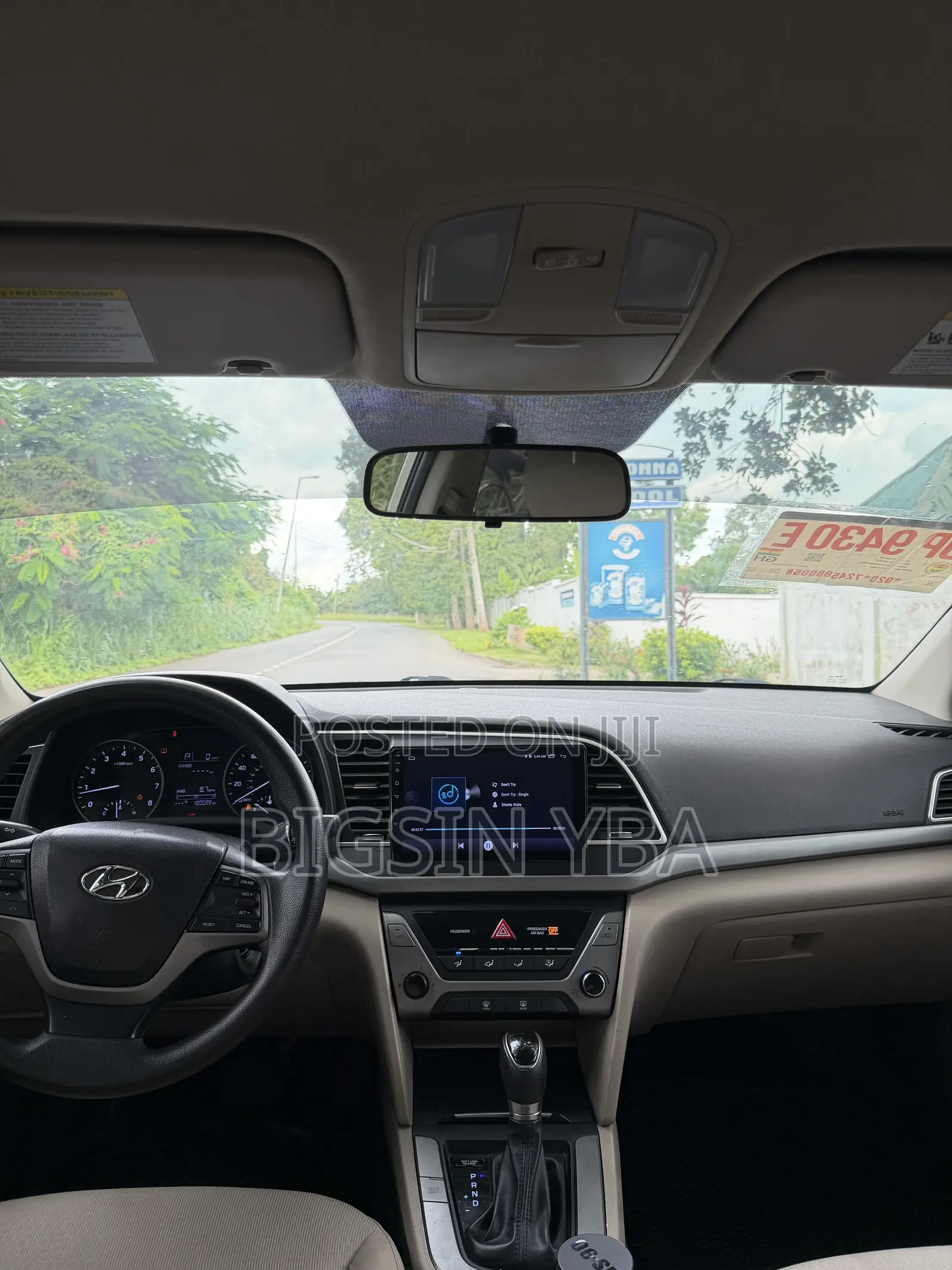 Hyundai Elantra SE Sedan FWD (2.0L 4cyl 6M) 2017 Green