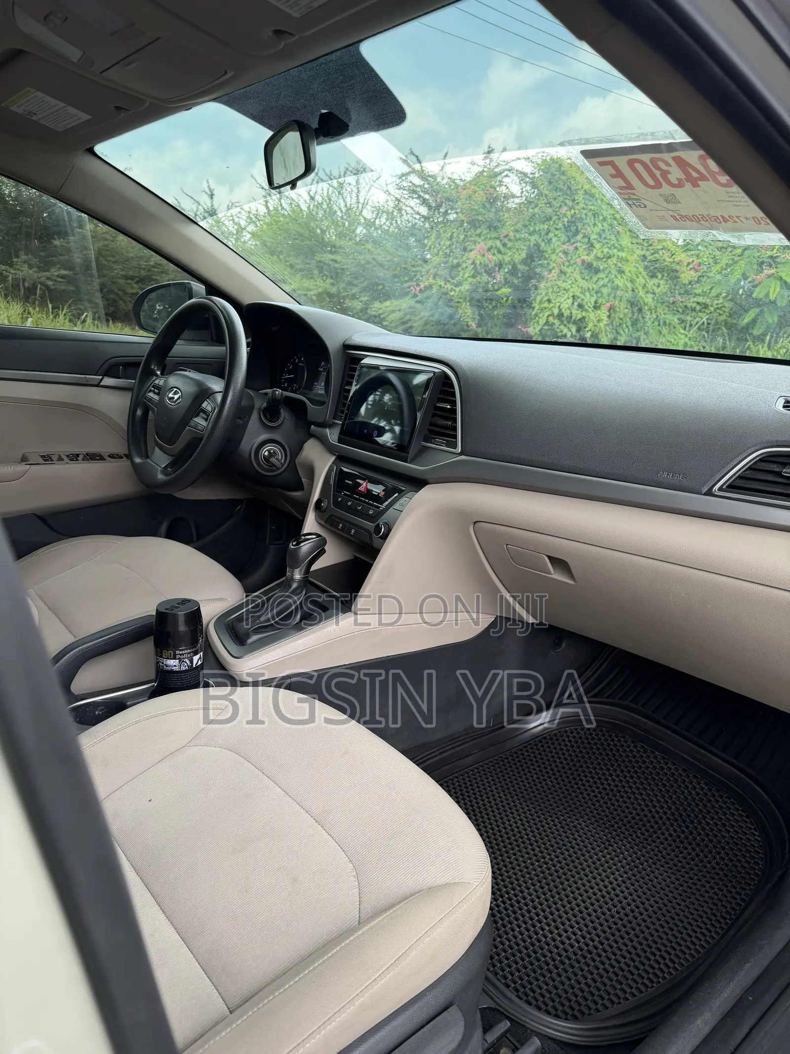 Hyundai Elantra SE Sedan FWD (2.0L 4cyl 6M) 2017 Green