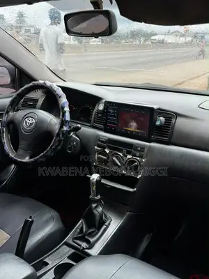 Toyota Corolla 2004 White