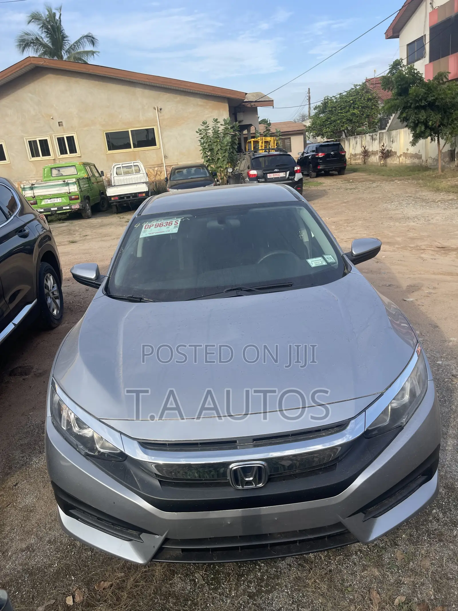 Honda Civic EX 4dr Sedan (2.0L 4cyl) 2017 Gray