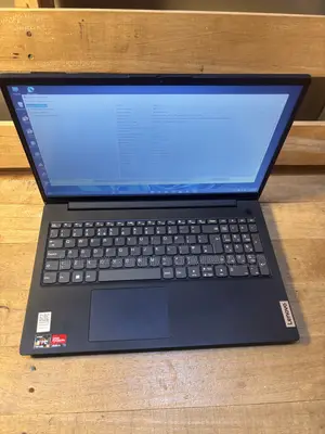 Laptop Lenovo IdeaPad 500S 8GB AMD Ryzen 5 SSD 512GB