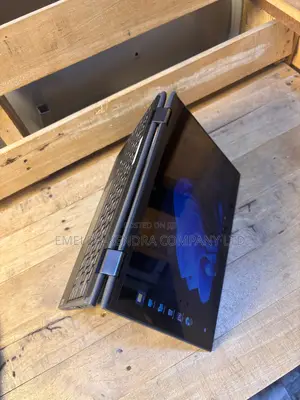 Laptop Lenovo 300e 4GB Intel SSD 128GB