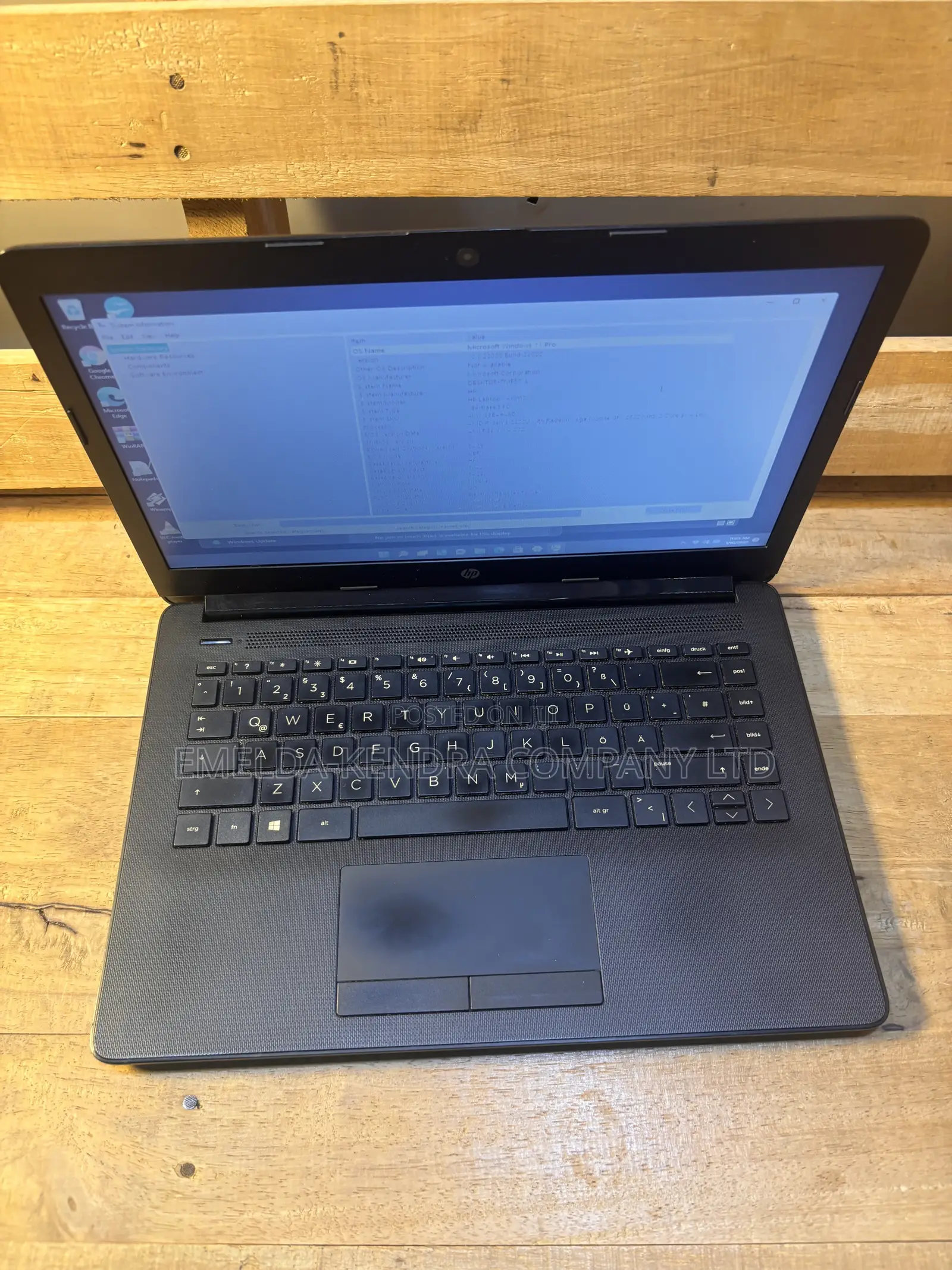 Laptop HP 14-ep0063 8GB AMD Ryzen 3 SSD 256GB