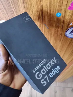 New Samsung Galaxy S7 edge 32 GB Black