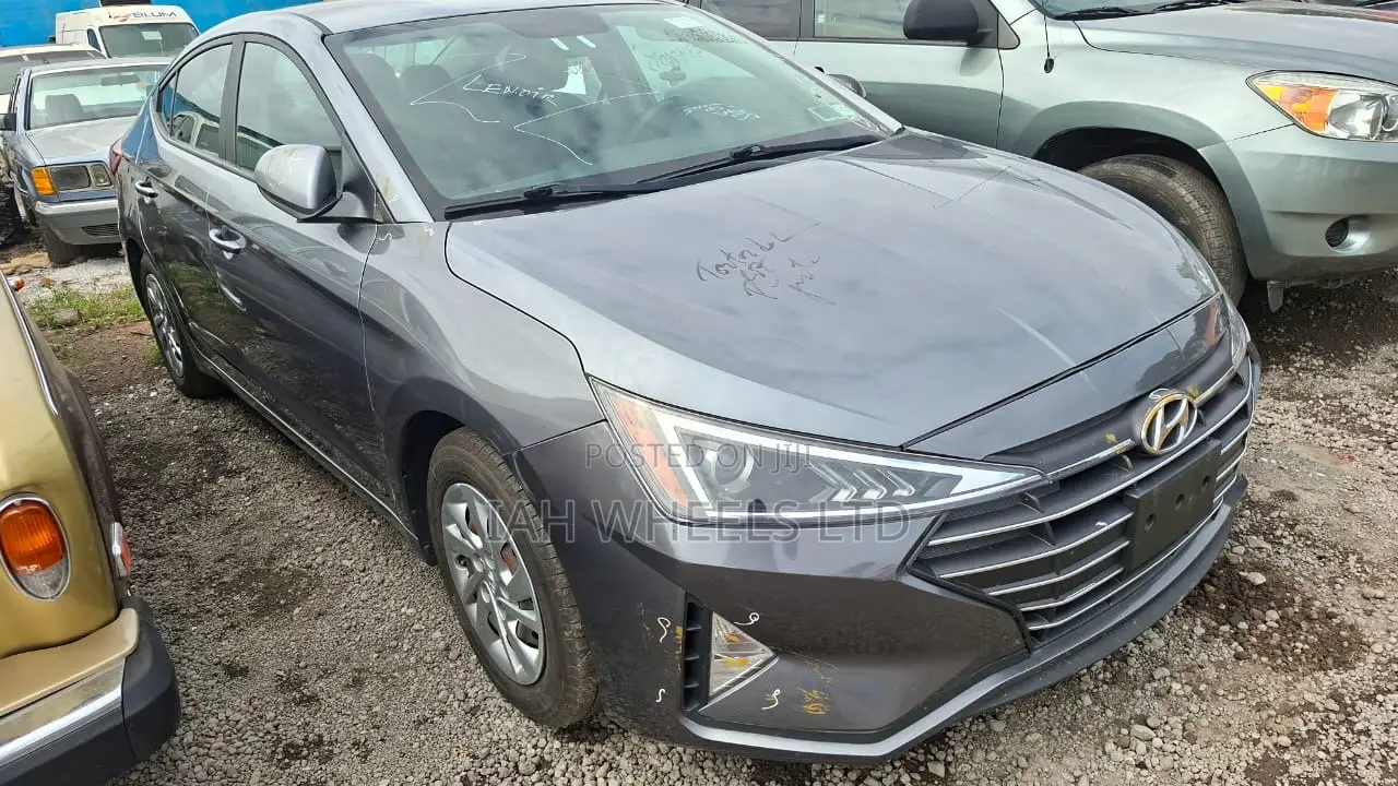 Hyundai Elantra 2019 Gray
